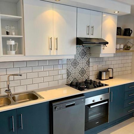 Oyster Lagoon Villa - Luxurious 2 Bed Apartment In นิสนา ภายนอก รูปภาพ